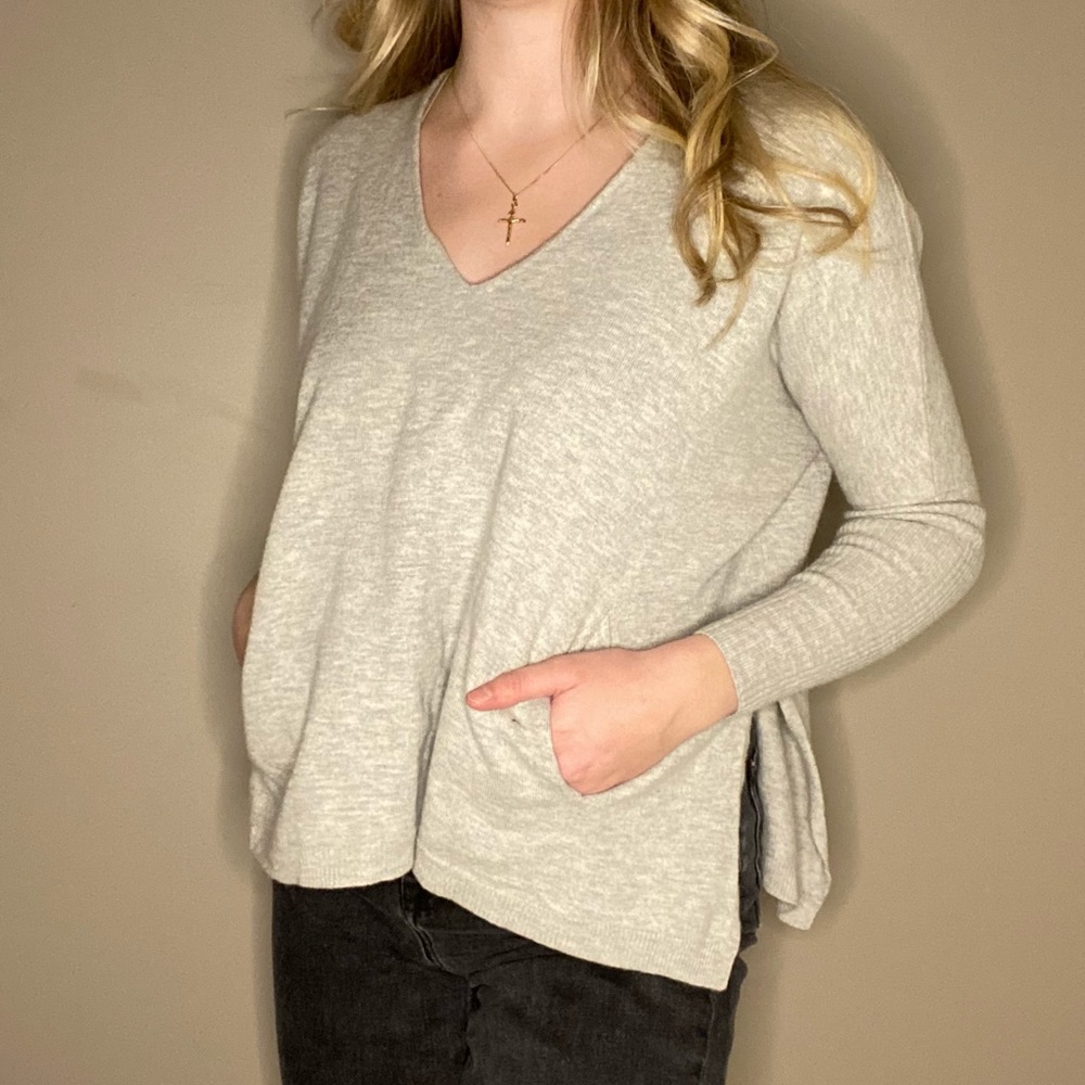 Babaton Baylor Sweater - Picture 2 of 6